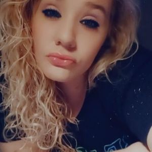 Meet your Posher, Kaitlyn